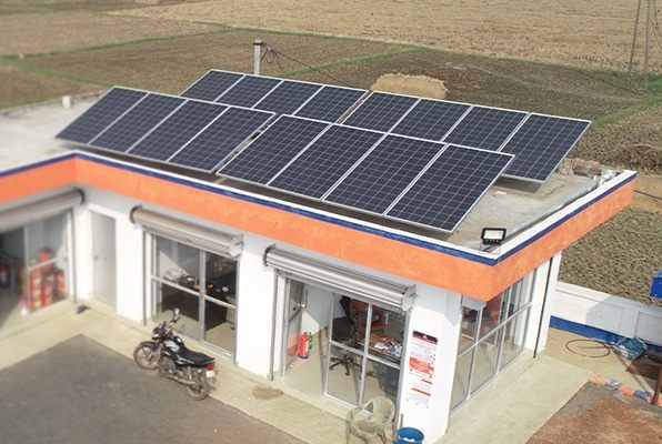 Commercial building with rooftop solar